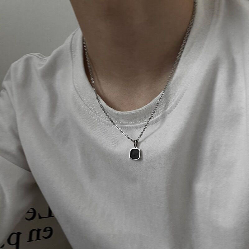 Onyx Square