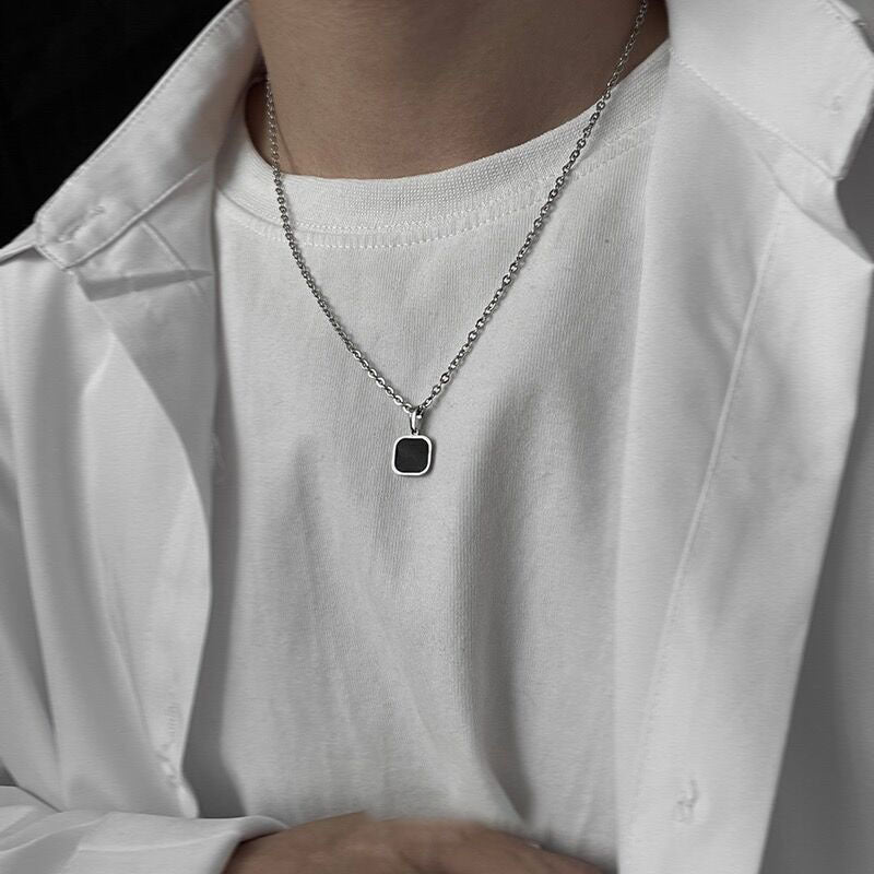 Onyx Square
